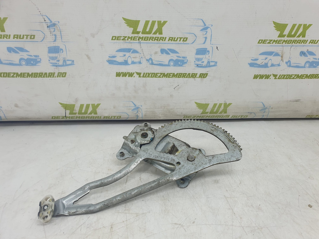 Macara manuala stanga spate 90521871 Opel Astra G [1998 - 2009]