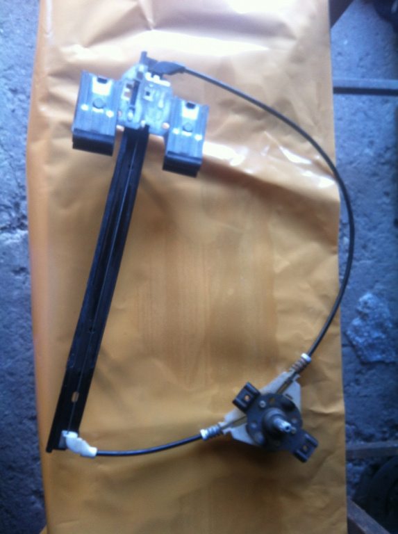 Macara manuala stanga spate Land Rover Freelander [1998 - 2006] Crossover 5-usi 2.0 DI MT (98 hp) (LN)