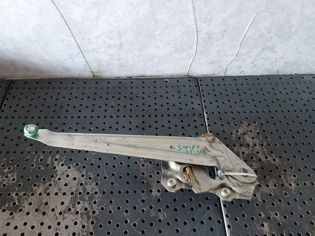 Macara manuala stanga spate suzuki swift 3