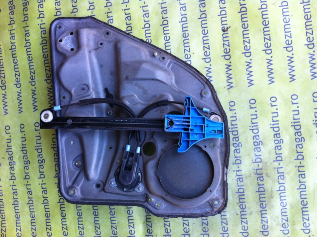 Macara manuala stanga spate Volkswagen VW Bora [1998 - 2005] Sedan 1.6 16V MT (105 hp) (1J2) 16V