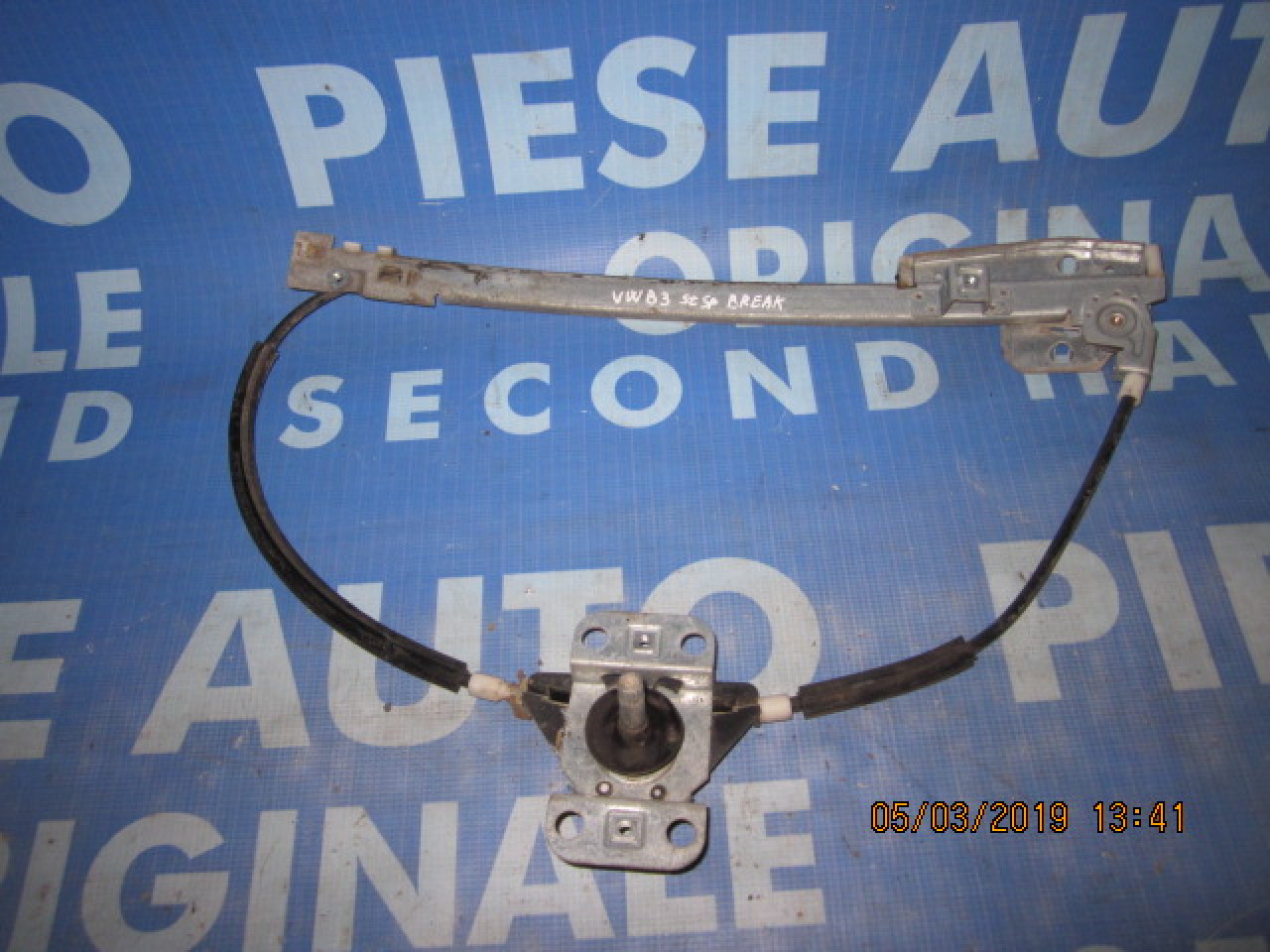 Macara manuala VW Passat B3; 357839401