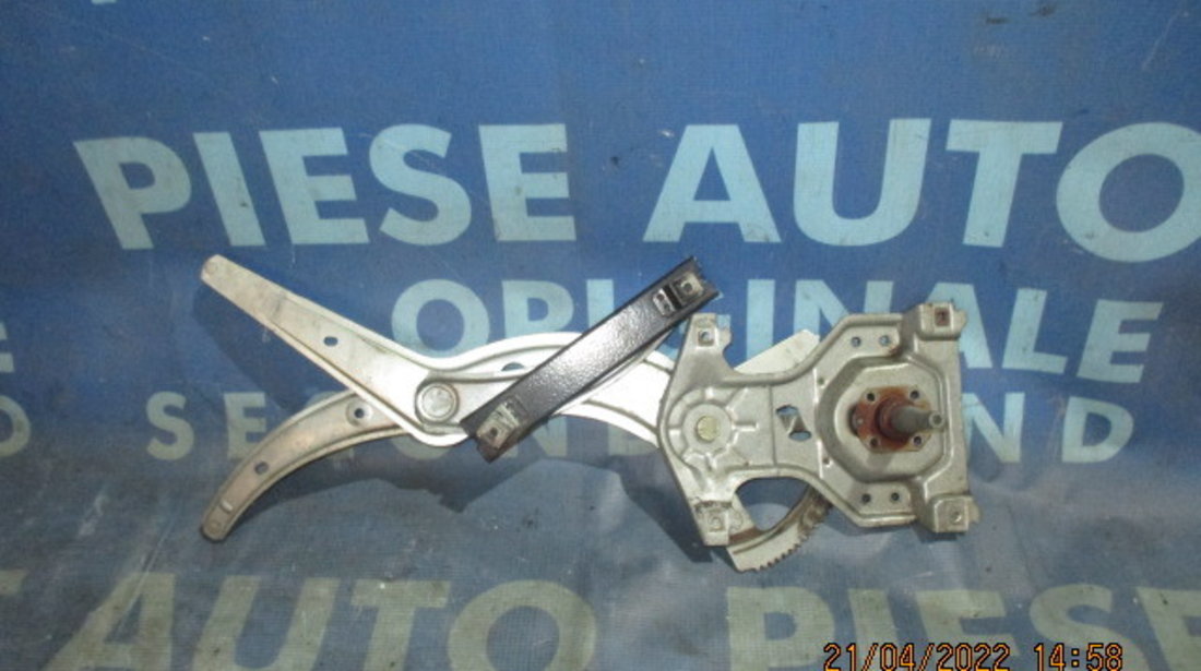 Macara manuala VW Passat B4 1994; 3A0837401B // 357837402B (fata)