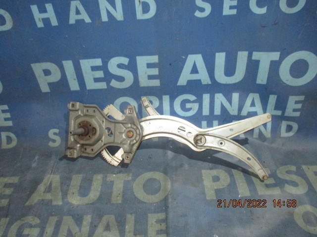 Macara manuala VW Passat B4 1994; 3A0837401B // 357837402B (fata)