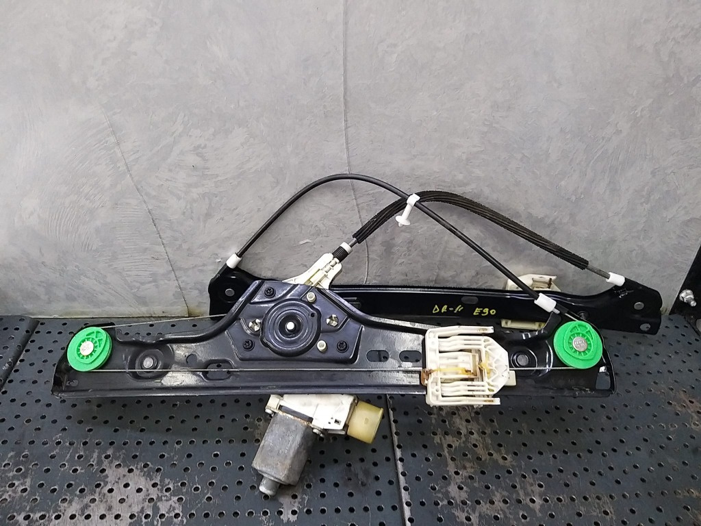 Macara motoras dreapta fata bmw seria 1 e81 e87 6927028 996625101 7060266 7140588e 0130822227