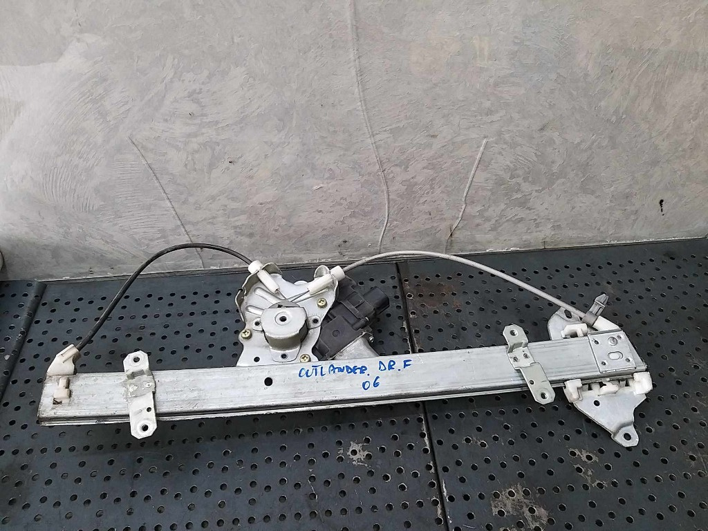 Macara motoras dreapta fata mitsubishi outlander 1 cuw