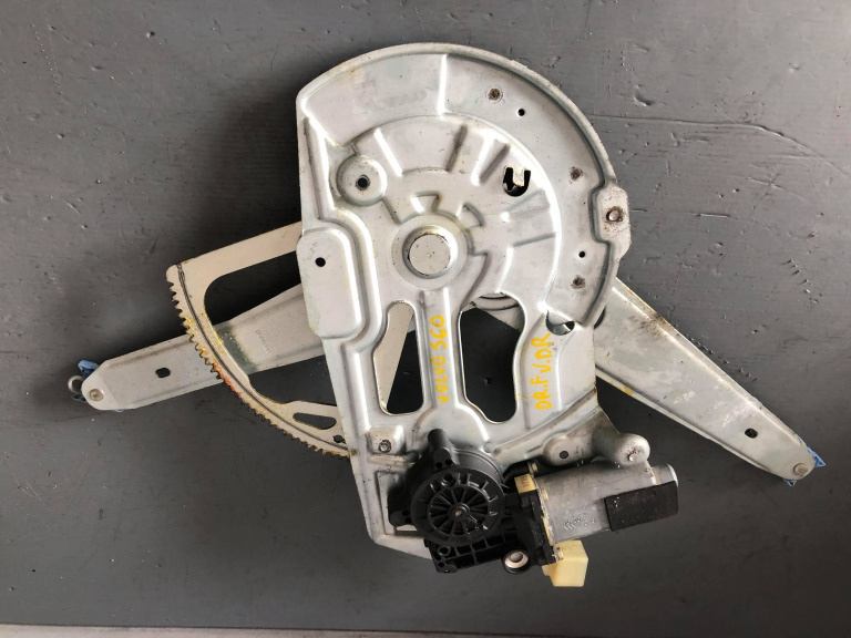 Macara motoras dreapta fata volvo s60 volan dreapta 101354-xxx