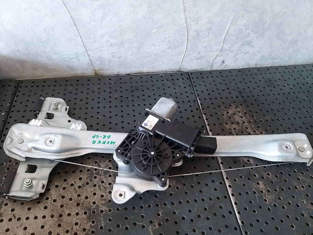 Macara motoras geam electric dreapta spate opel mokka x j13 42625646
