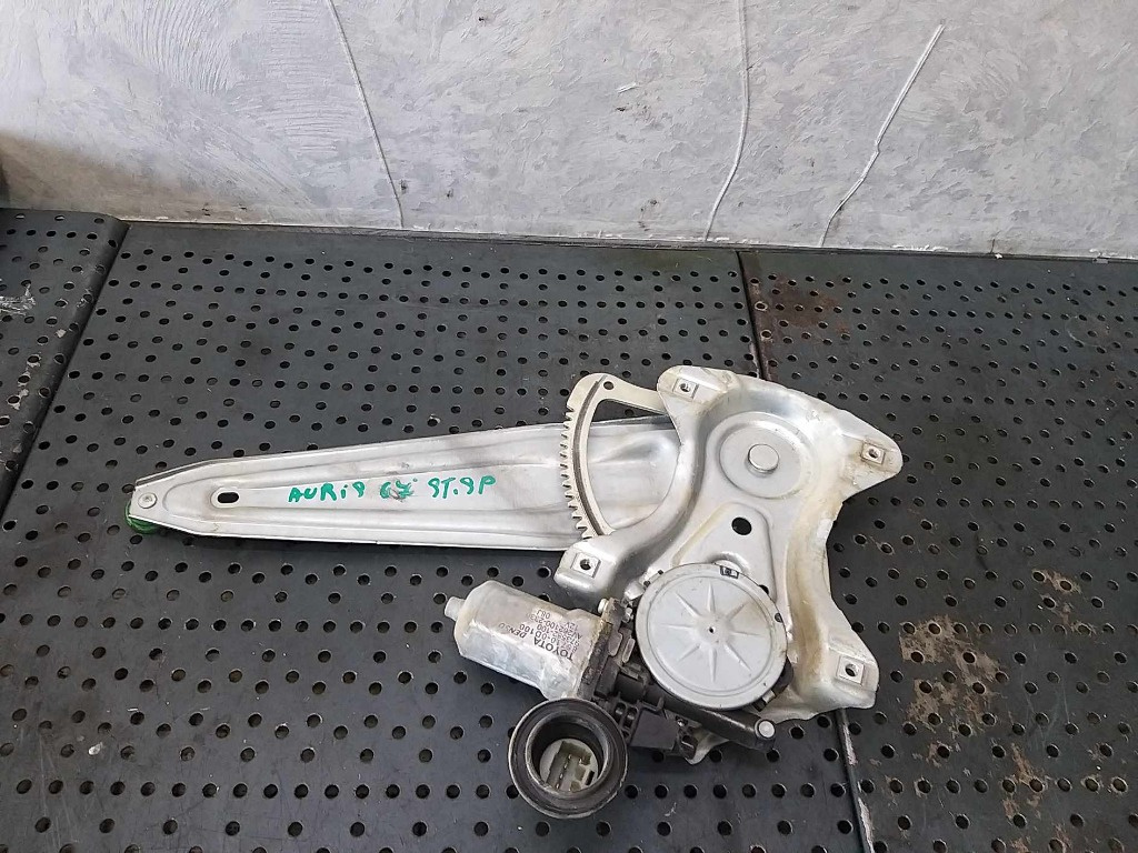 Macara motoras stanga spate toyota auris e15 857100d100 973582100
