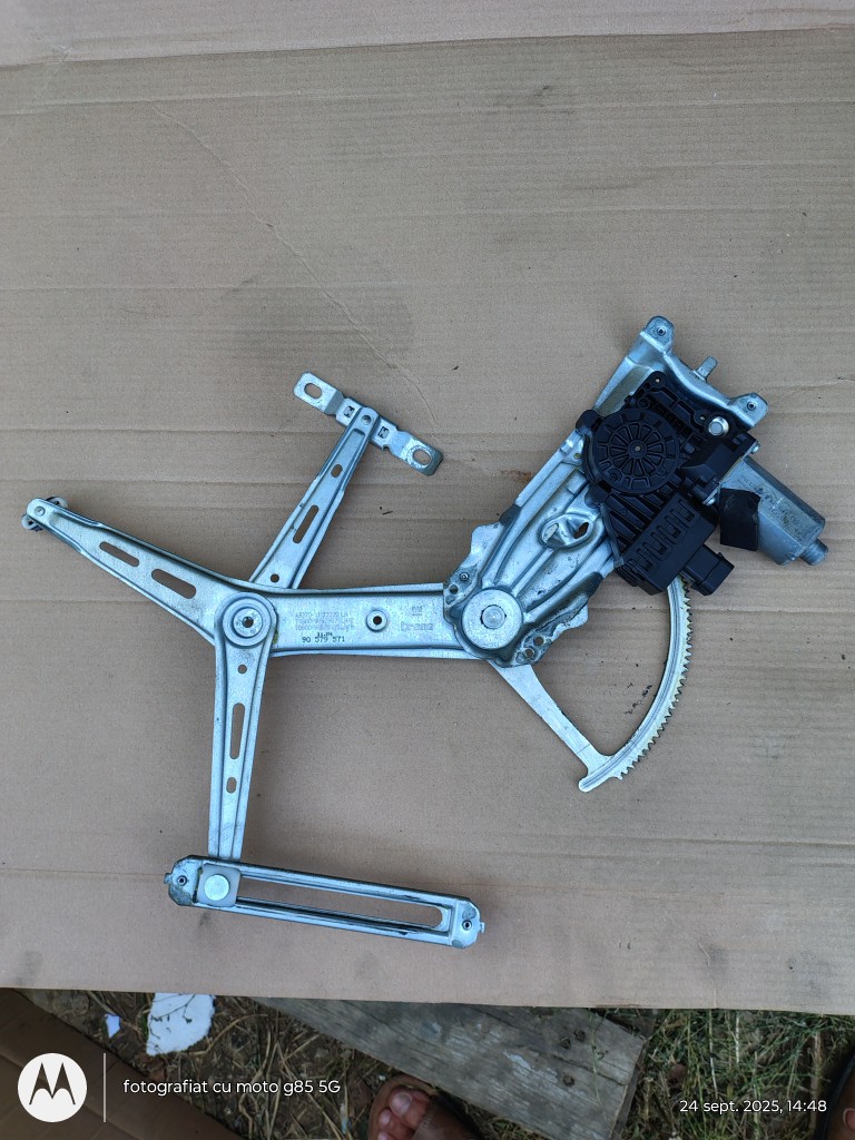 Macara portiera sofer Opel Zafira A ( 1999-2005 )
