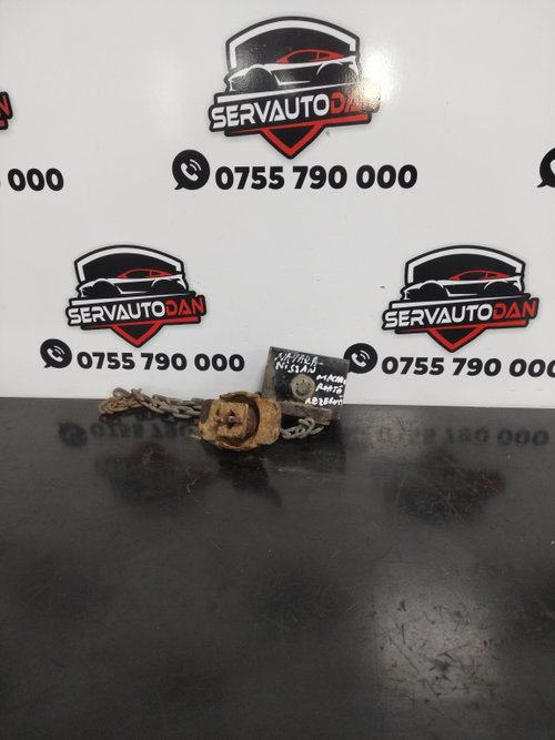 Macara roata rezerva Nissan Navara (2004->) 2.5 Motorina 2008