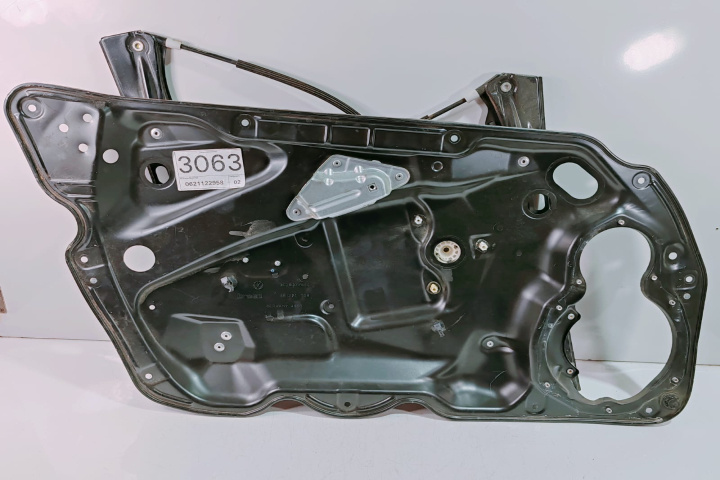 Macara Stanga Fata 3C2837756G Volkswagen VW Passat B6 [2005 - 2010]