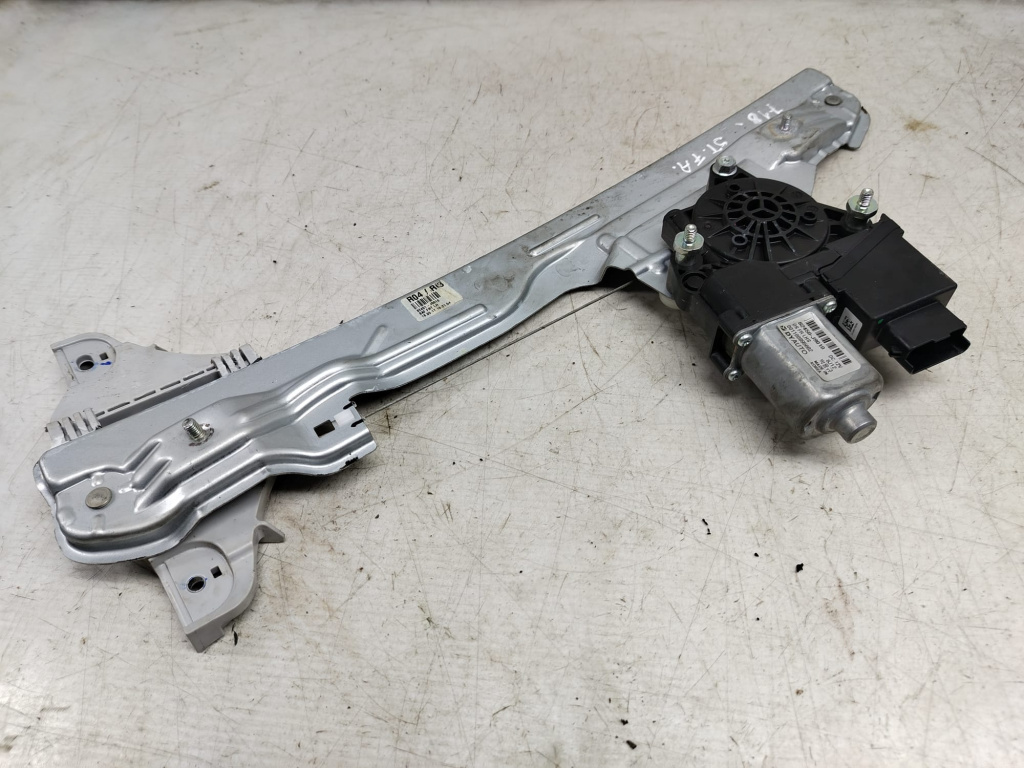 Macara stanga fata 82401-j9010 Hyundai Kona [2017 - 2019] 1.0 t-gdi G3LC