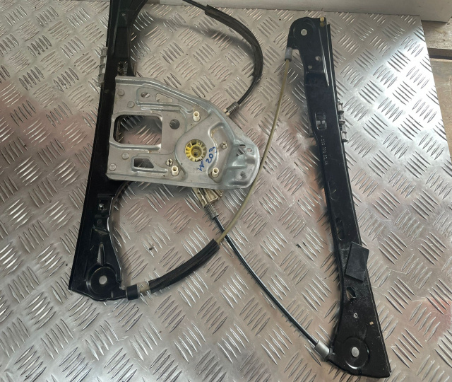 Macara stanga fata A2037202346 Mercedes-Benz C-Class W203/S203/CL203 [2000 - 2004]