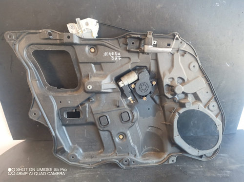Macara stanga fata Mazda 3 - COD BP4K5997X