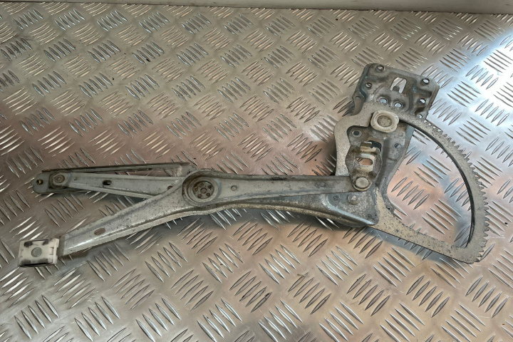 Macara stanga fata Mercedes-Benz C-Class W202/S202 [facelift] [1997 - 2001]