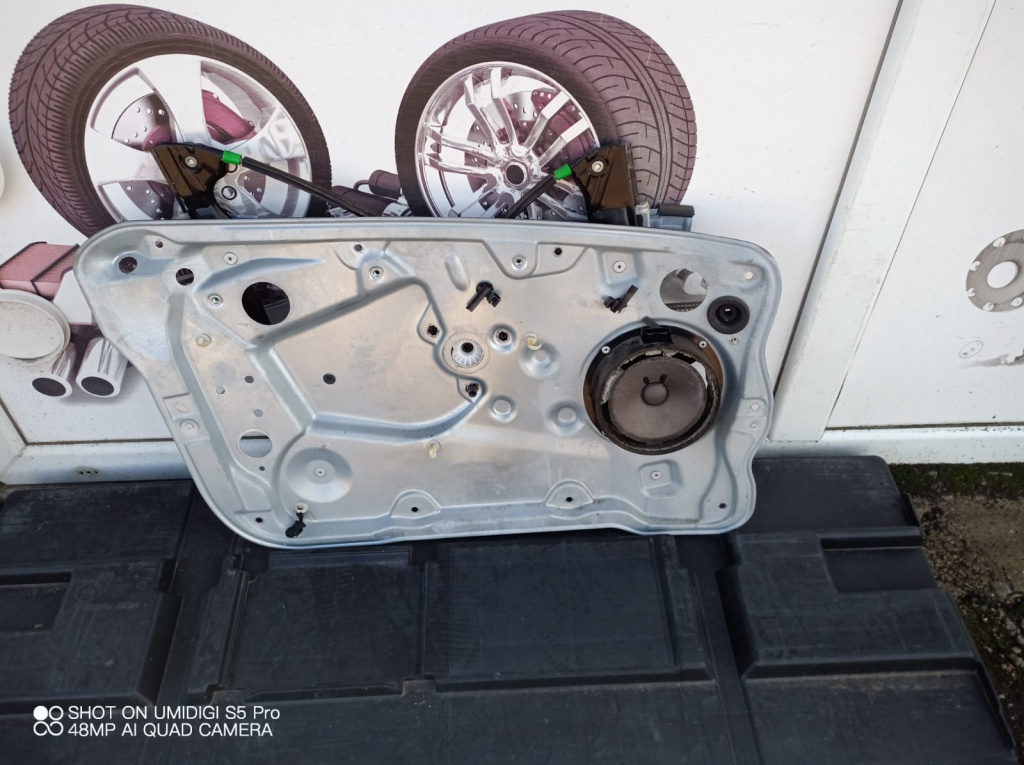 Macara stanga fata , Skoda Fabia COD - 6Y0837755