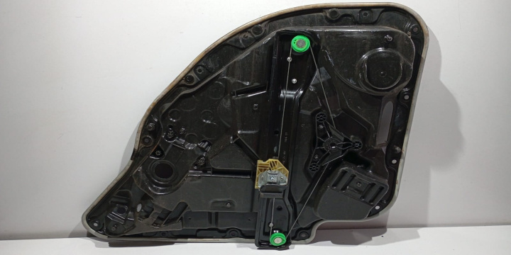 Macara stanga spate 2057300179 Mercedes-Benz C-Class W205/S205/C205 [2014 - 2018]
