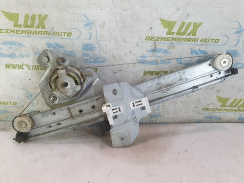 Macara stanga spate 8200733833 Dacia Duster [facelift] [2013 - 2017] 1.5 dci K9K858