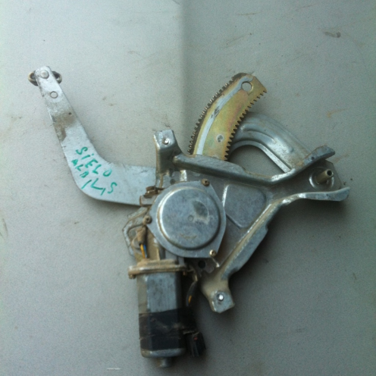 Macara stanga spate Daewoo Cielo [1994 - 2002] Sedan 4-usi 1.5i MT (78hp) (KLETN)