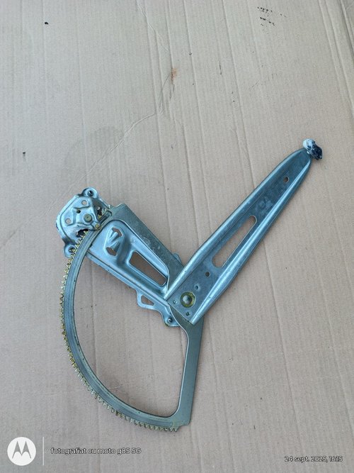 Macara stanga spate manuala Opel Zafira A ( 1998-2005 )