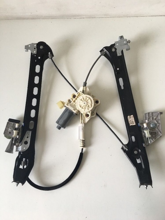 Macara stanga spate Mercedes CLS320 cdi w219