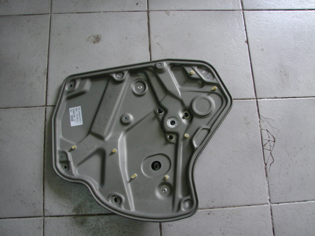 Macara stanga spate Skoda Octavia 2 [2004 - 2008] RS liftback 5-usi 2.0 TFSI MT (200 hp) (1Z3)