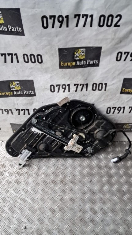 Macara usa dreapta spate Hyundai i30 an 2017