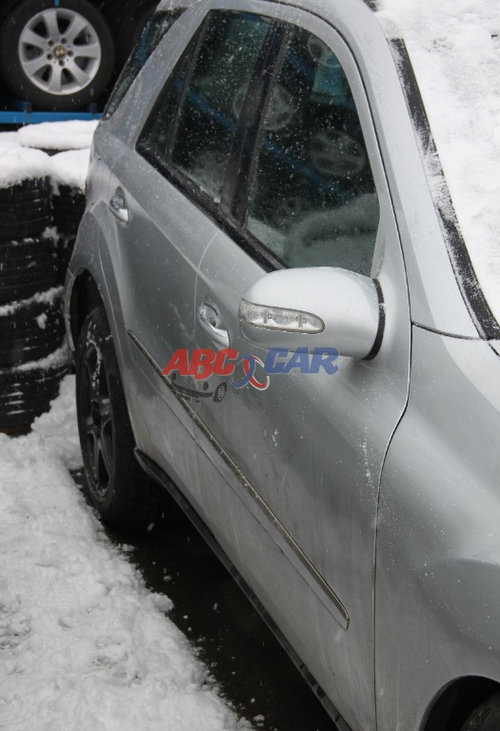 Macara usa dreapta spate Mercedes ML-Class W164 2006-2009