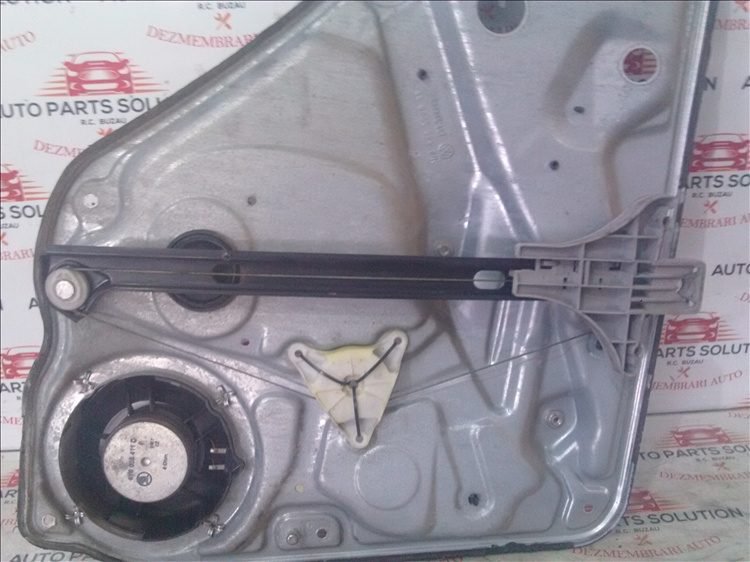 Macara usa dreapta spate SKODA SUPERB an fabr 2006