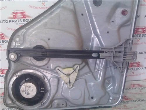 Macara usa dreapta spate SKODA SUPERB an fabr 2006