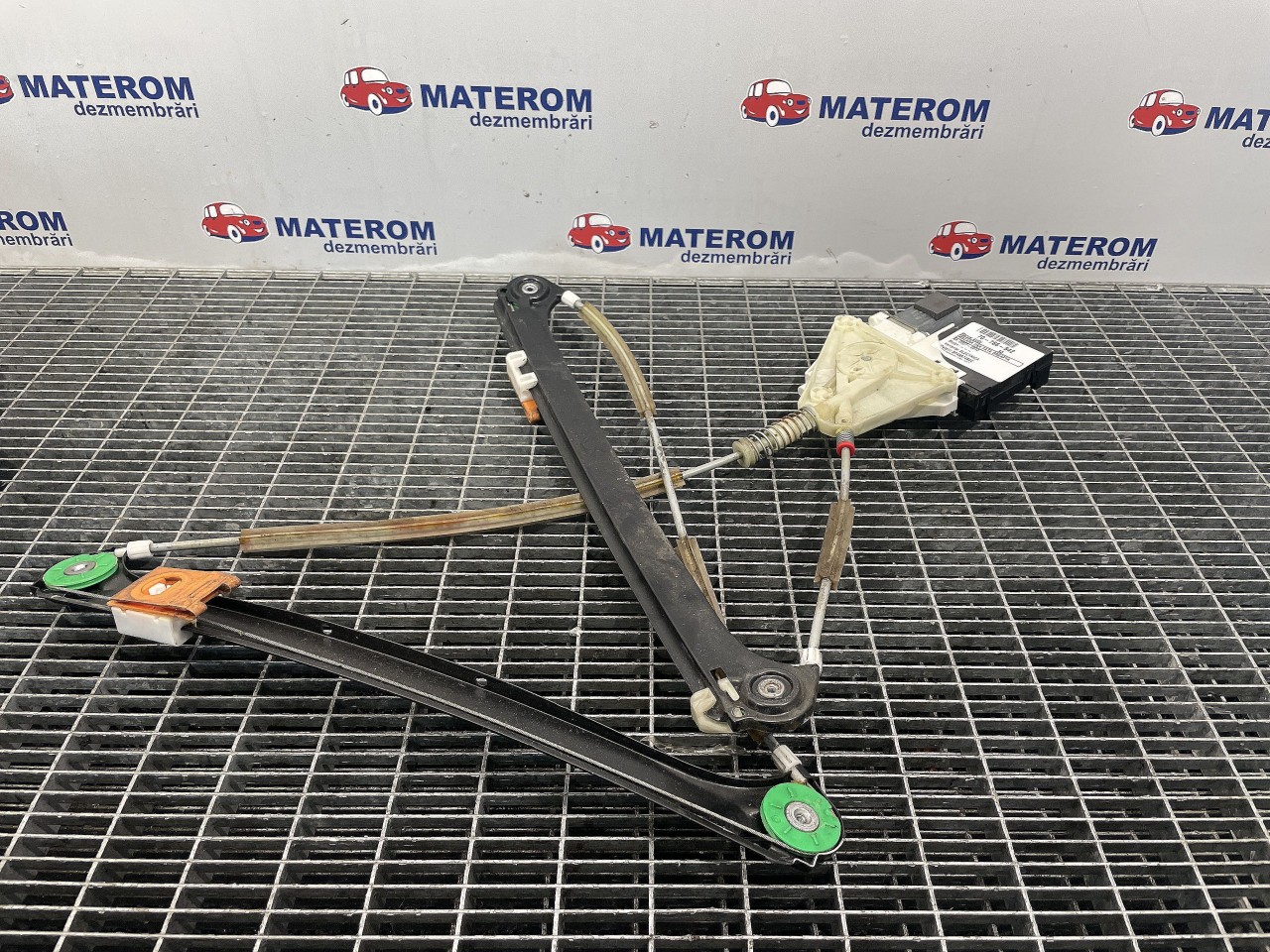 MACARA USA FATA DREAPTA AUDI A3 A3 - - (2007 2012)
