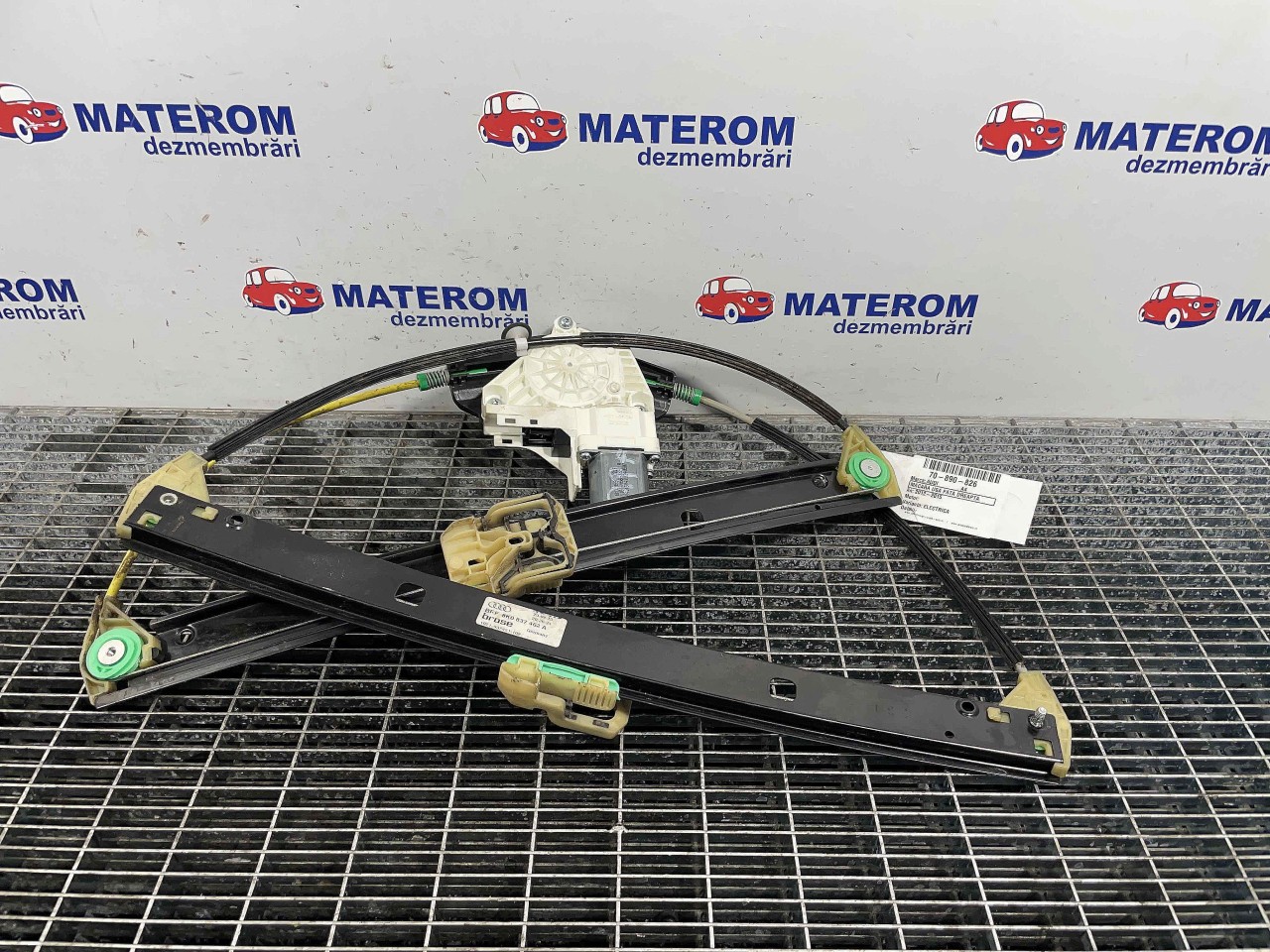 MACARA USA FATA DREAPTA AUDI A4 A4 - - (2012 2015)
