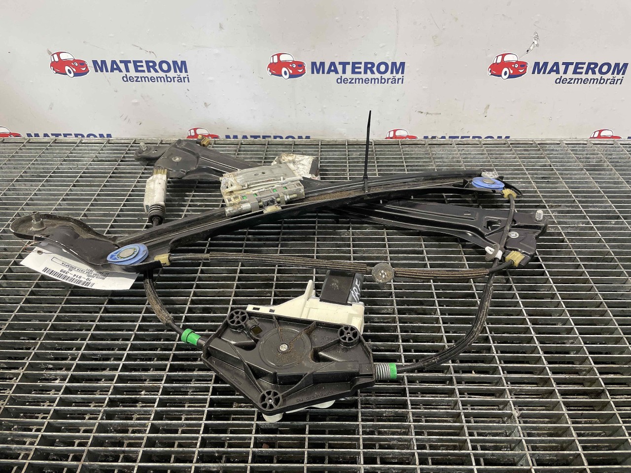 MACARA USA FATA DREAPTA AUDI A5 A5 - - (2007 2011)