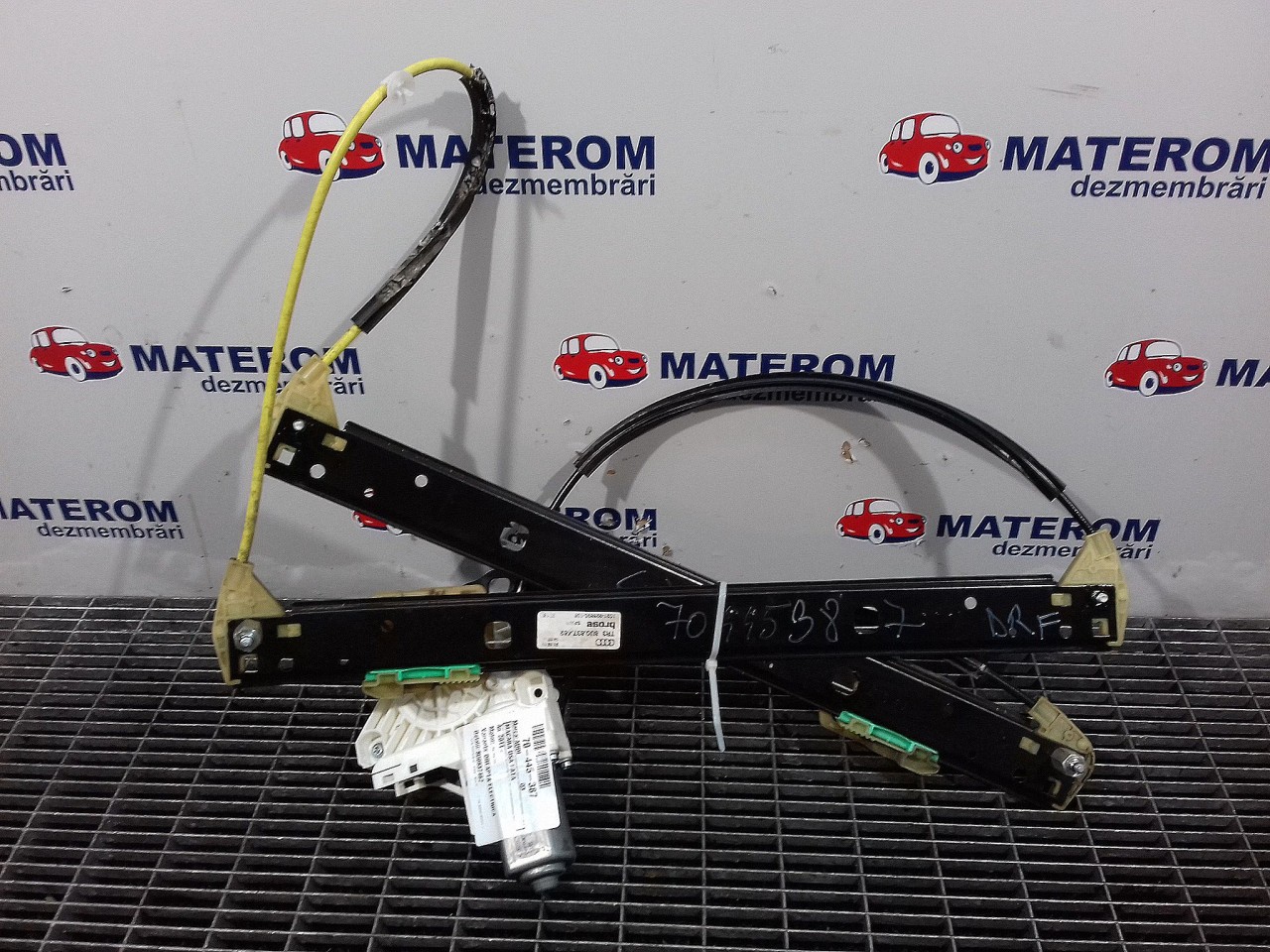 MACARA USA FATA DREAPTA AUDI Q3 - - (201