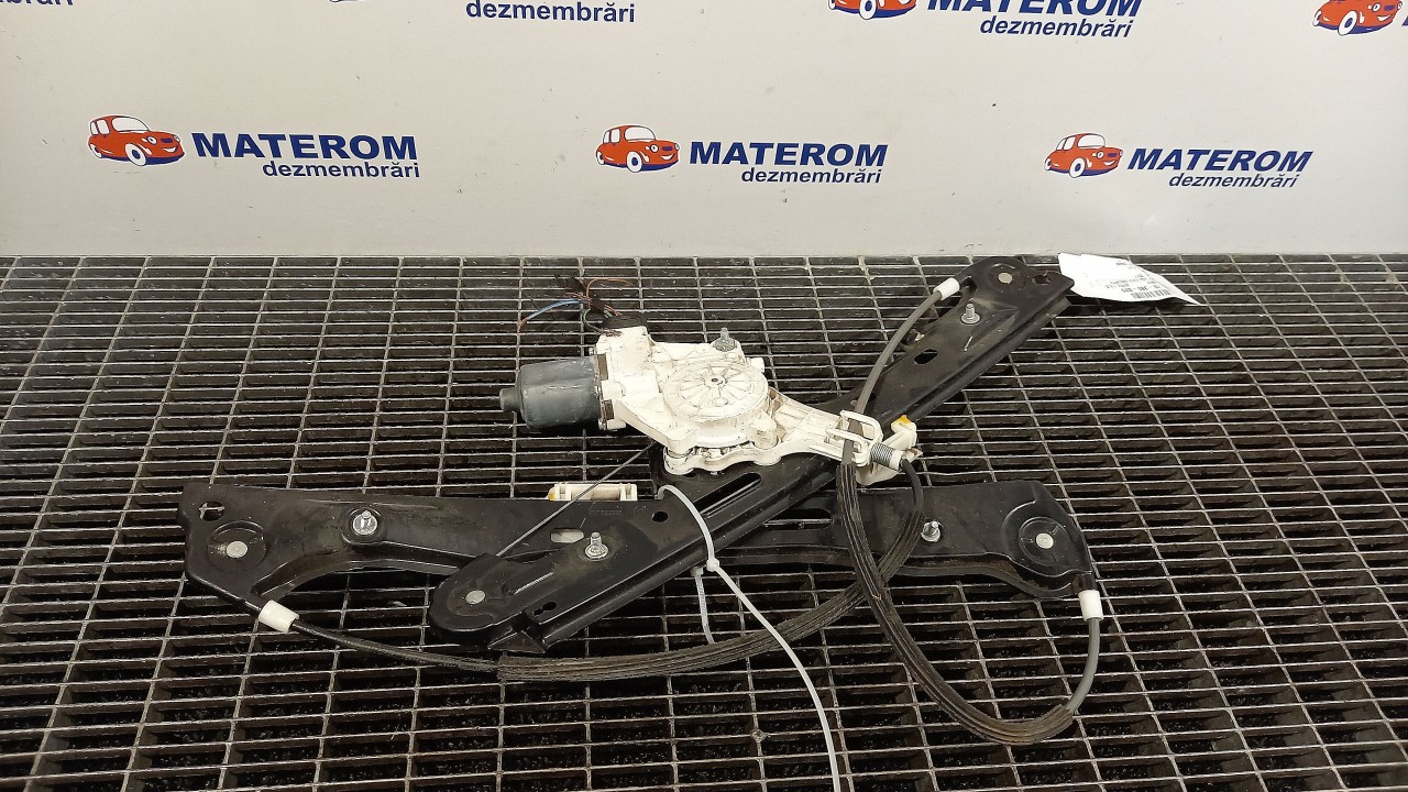 MACARA USA FATA DREAPTA BMW SERIA 1 E 87 SERIA 1 E 87 - - (2004 2011)