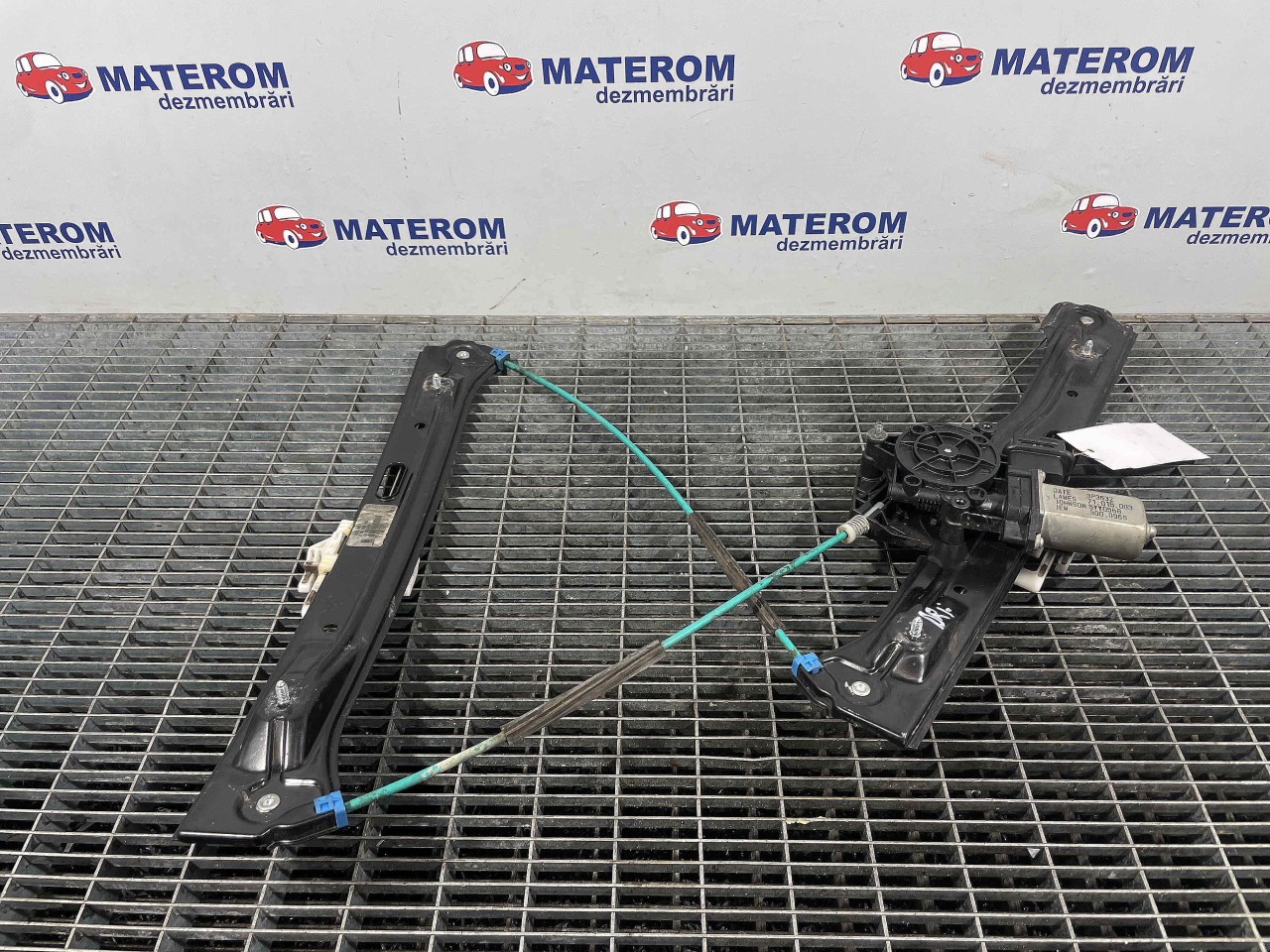 MACARA USA FATA DREAPTA BMW SERIA 1 F20 SERIA 1 F20 - - (2011 2015)