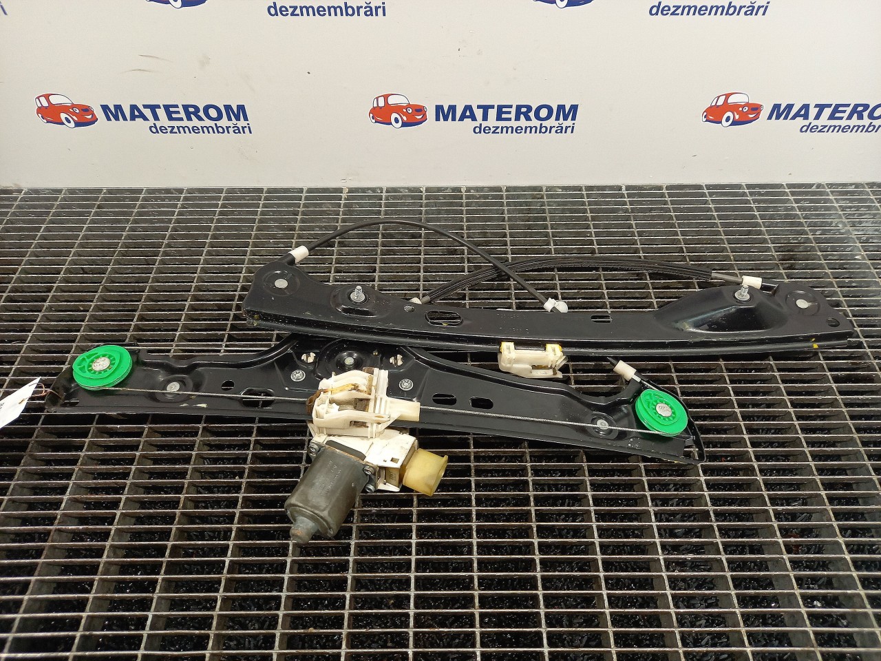 MACARA USA FATA DREAPTA BMW SERIA 3 E 90 SERIA 3 E 90 - - (2004 2007)