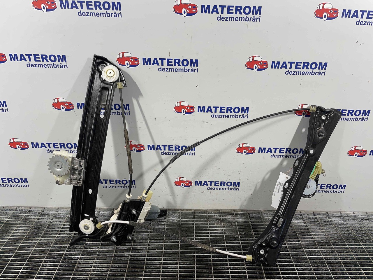 MACARA USA FATA DREAPTA BMW SERIA 4 F 36 SERIA 4 F 36 - - (2017 2021)