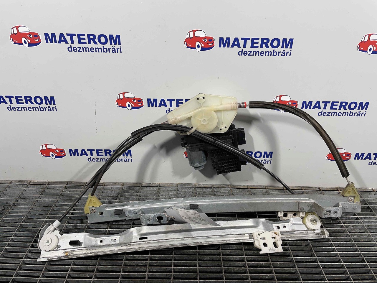 MACARA USA FATA DREAPTA CITROEN C4 PICASSO C4 PICASSO - - (2006 2010)