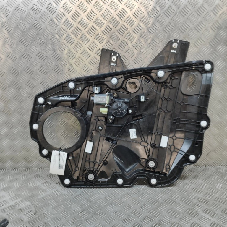 Macara usa fata dreapta cod 2459159 LJ6B-R23208-AE Ford Kuga MK3 2020-2025