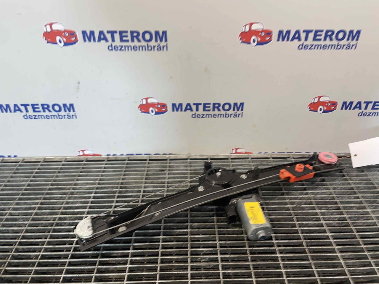 MACARA USA FATA DREAPTA FIAT PUNTO EVO - - (2008 2012)