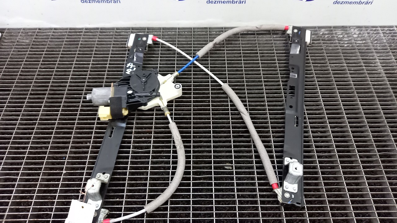 MACARA USA FATA DREAPTA FORD B-MAX - - (2012 2017)