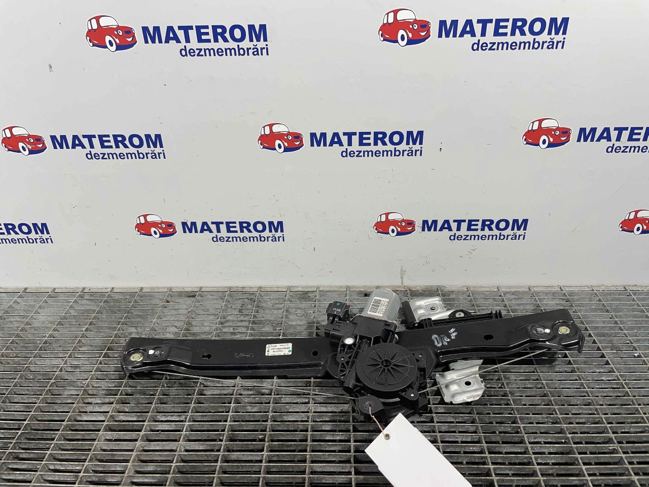 MACARA USA FATA DREAPTA FORD ECOSPORT - - (2013 2018)