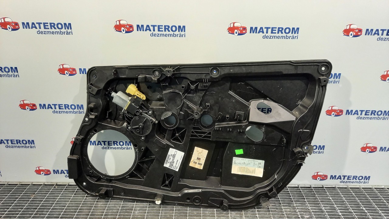 MACARA USA FATA DREAPTA FORD FIESTA FIESTA - - (2008 2012)