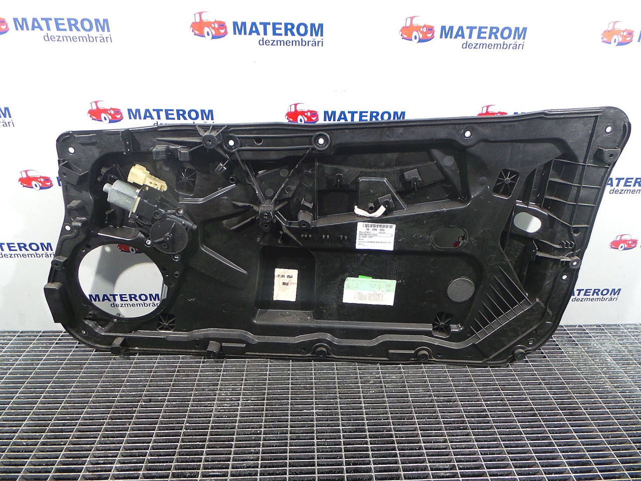 MACARA USA FATA DREAPTA FORD FIESTA FIESTA - - (2008 2012)