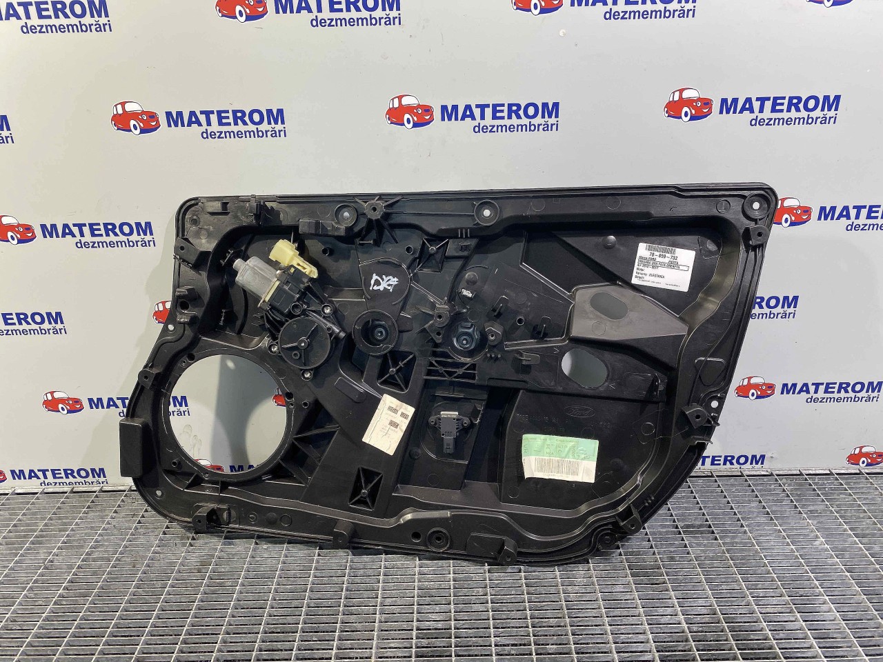 MACARA USA FATA DREAPTA FORD FIESTA FIESTA - - (2012 2017)