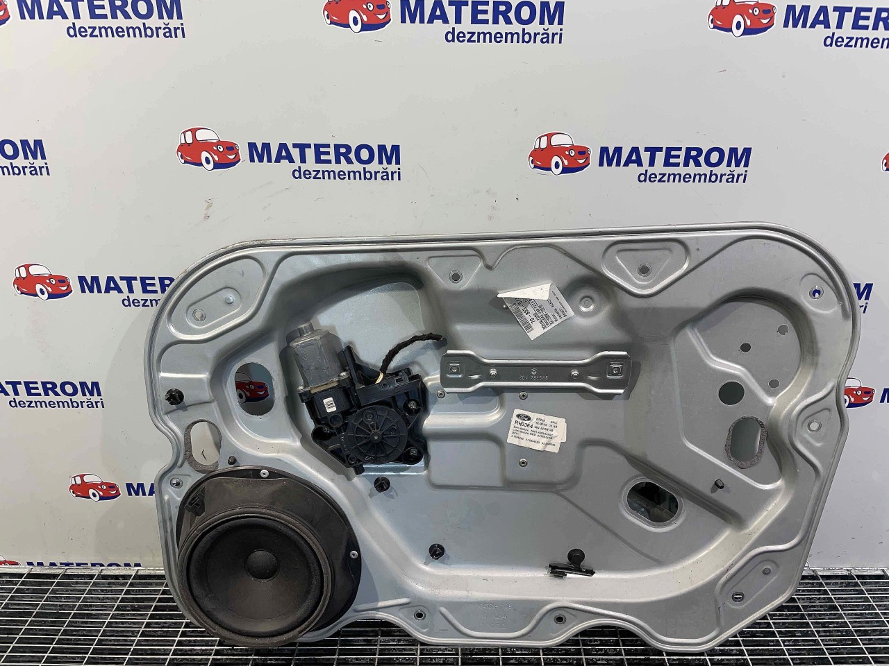MACARA USA FATA DREAPTA FORD FOCUS FOCUS - - (2008 2010)