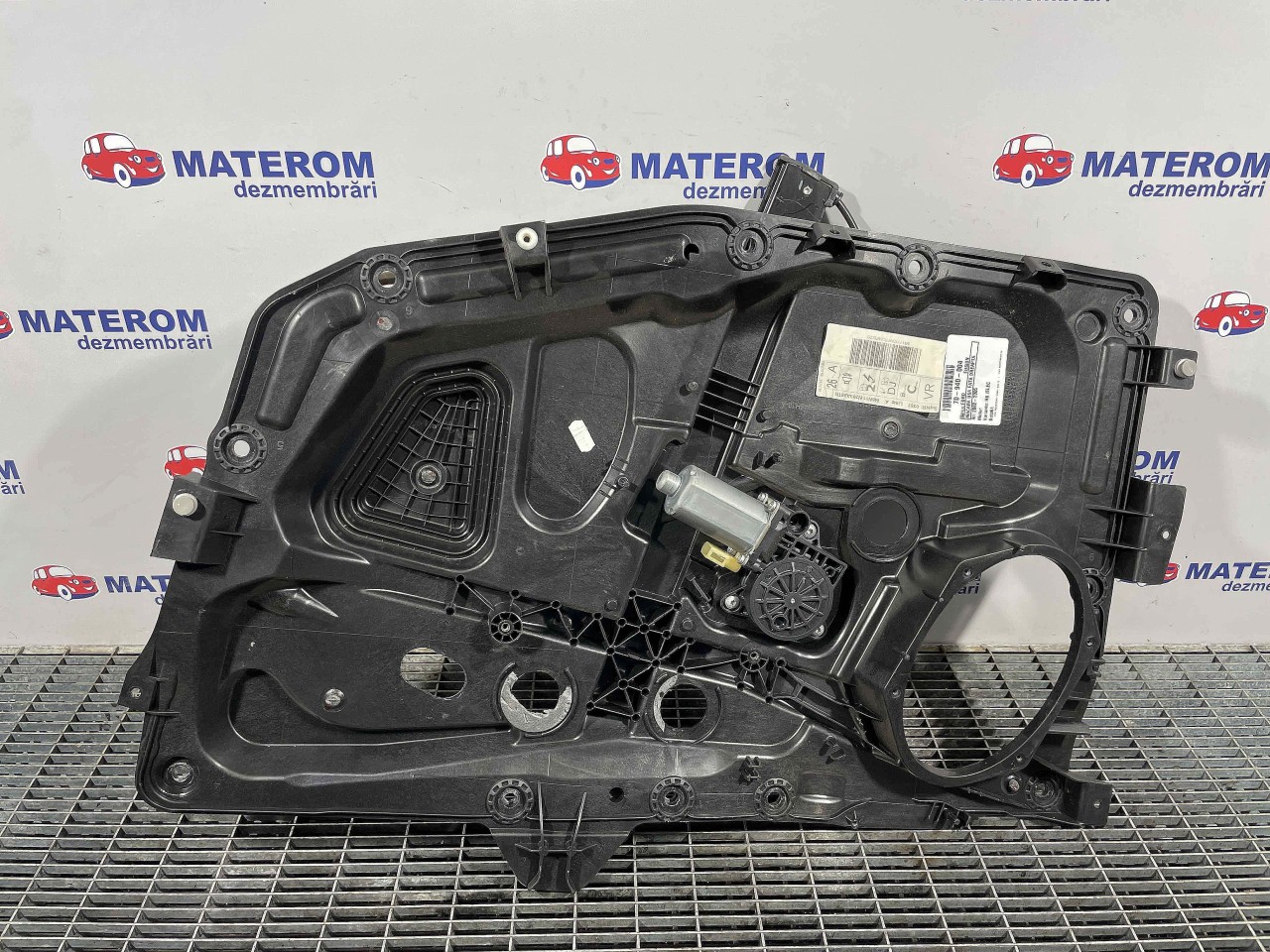 MACARA USA FATA DREAPTA FORD FUSION FUSION - - (2002 2005)