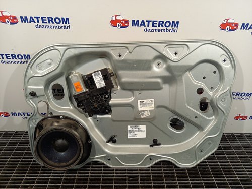 MACARA USA FATA DREAPTA FORD KUGA - - (2008 2012)