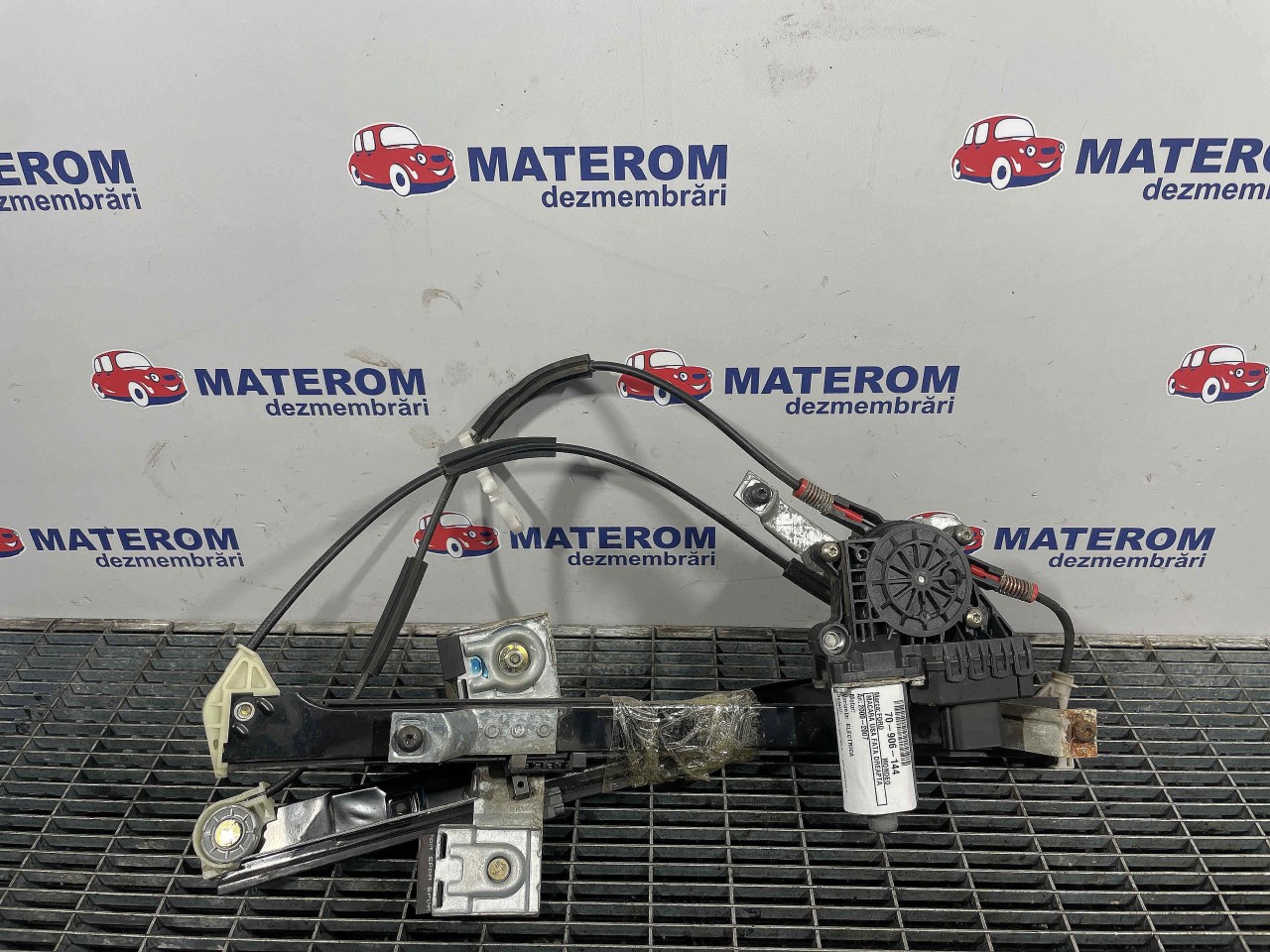 MACARA USA FATA DREAPTA FORD MONDEO MONDEO - - (2000 2007)